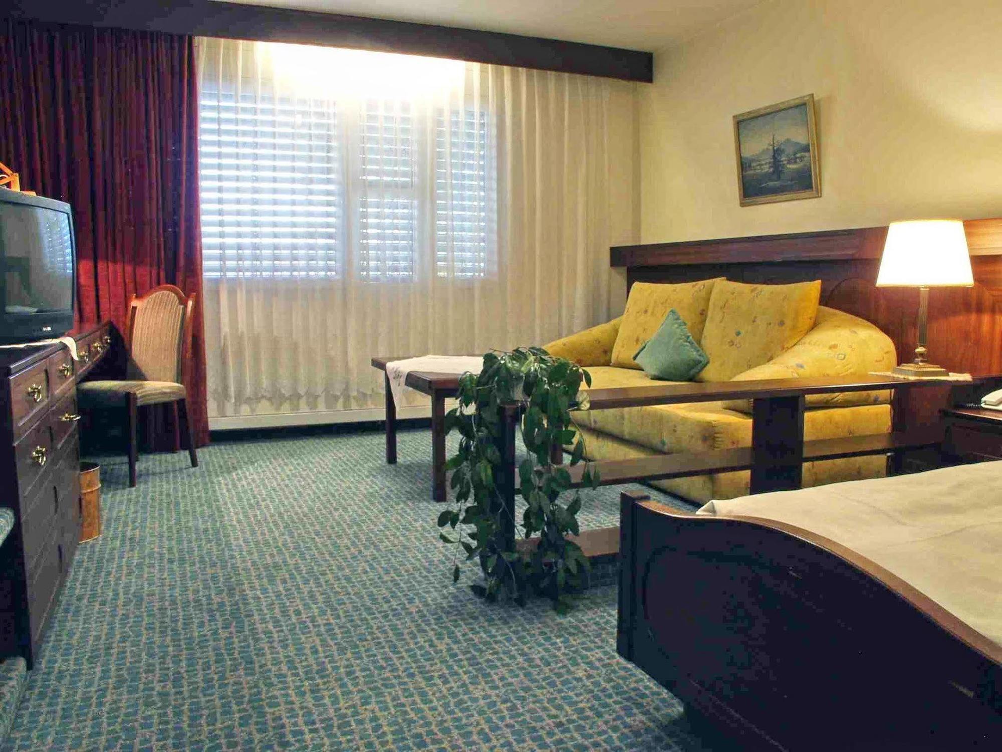 Akzent Hotel Restaurant Altdorfer Hof Weingarten  Bilik gambar